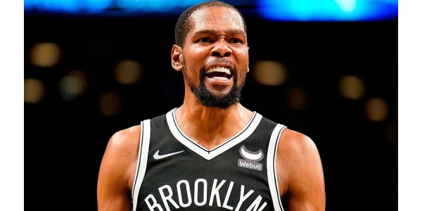 Kevin Durant vuelve a ser el blanco de la afición de los Golden State Warriors